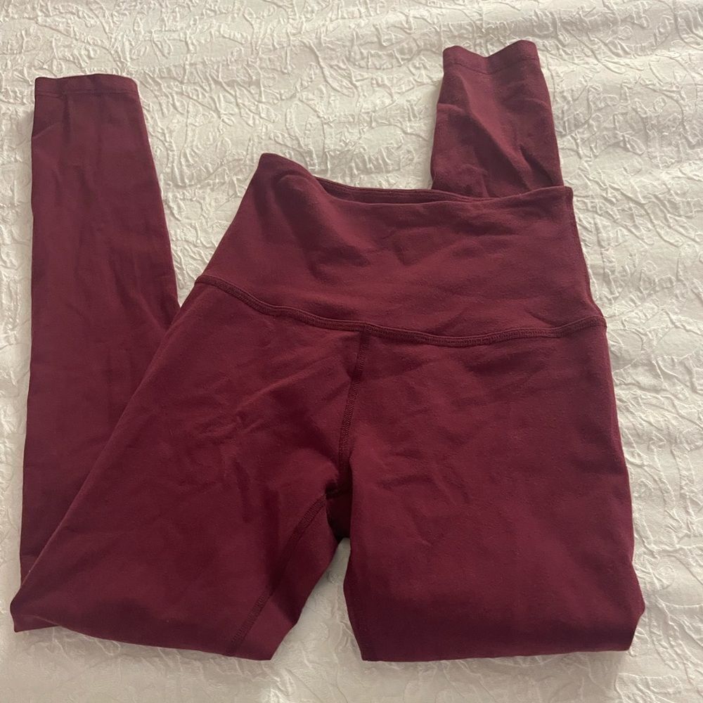 Beyond Yoga maroon burgundy cycle bar leggings, size small